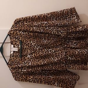 Ladies size 2 White House Black Market dress shirt